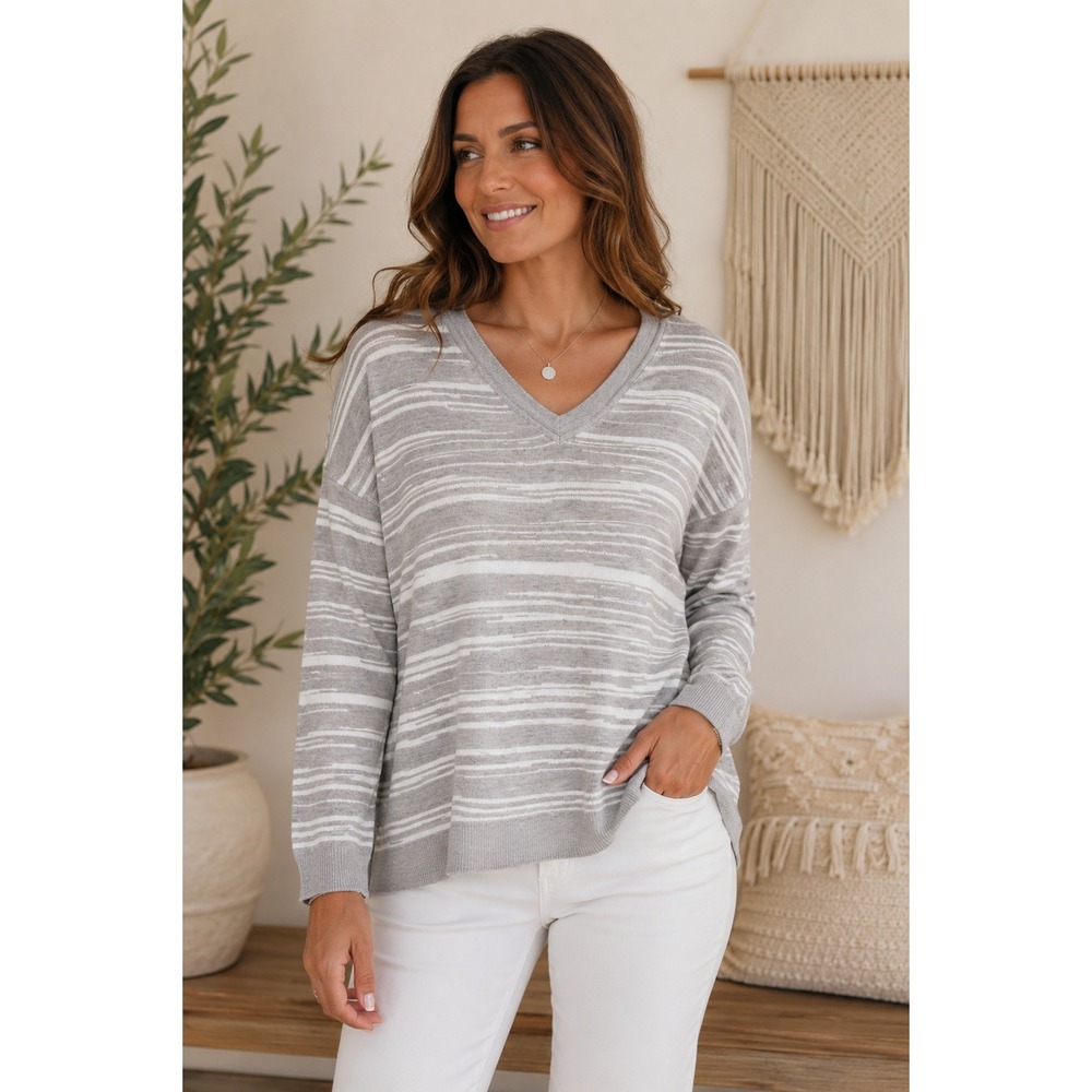 Chico's Gray White Striped V Neck Lightweight Knit Sweater Large NWT